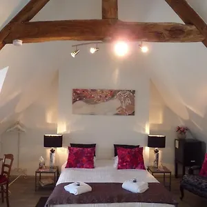 Les Belles De Mai Bed & Breakfast
