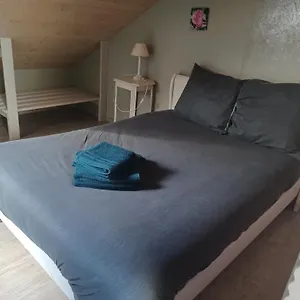 Les 2 Clos Au Pied Du Mont Holiday home